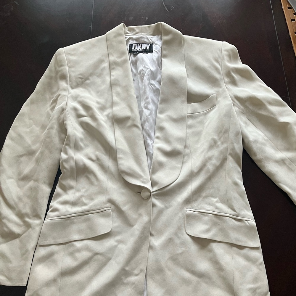 DKNY white blazer with shoulder pads size 2. matching pants posted too